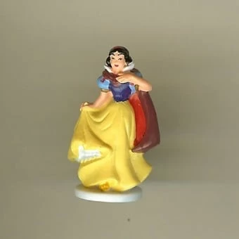 Disney Series 5 Mini Figure - SNOW WHITE 3 Disney Series 5 Mini Figure - SNOW WHITE