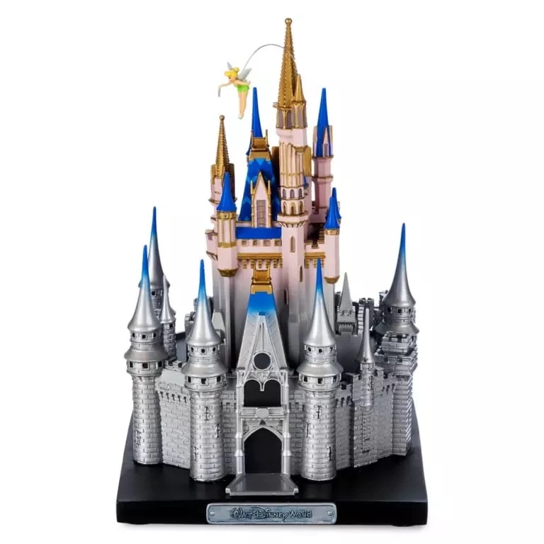 Disney Figurine - Walt Disney World - Cinderella Castle 3 Disney Figurine - Walt Disney World - Cinderella Castle